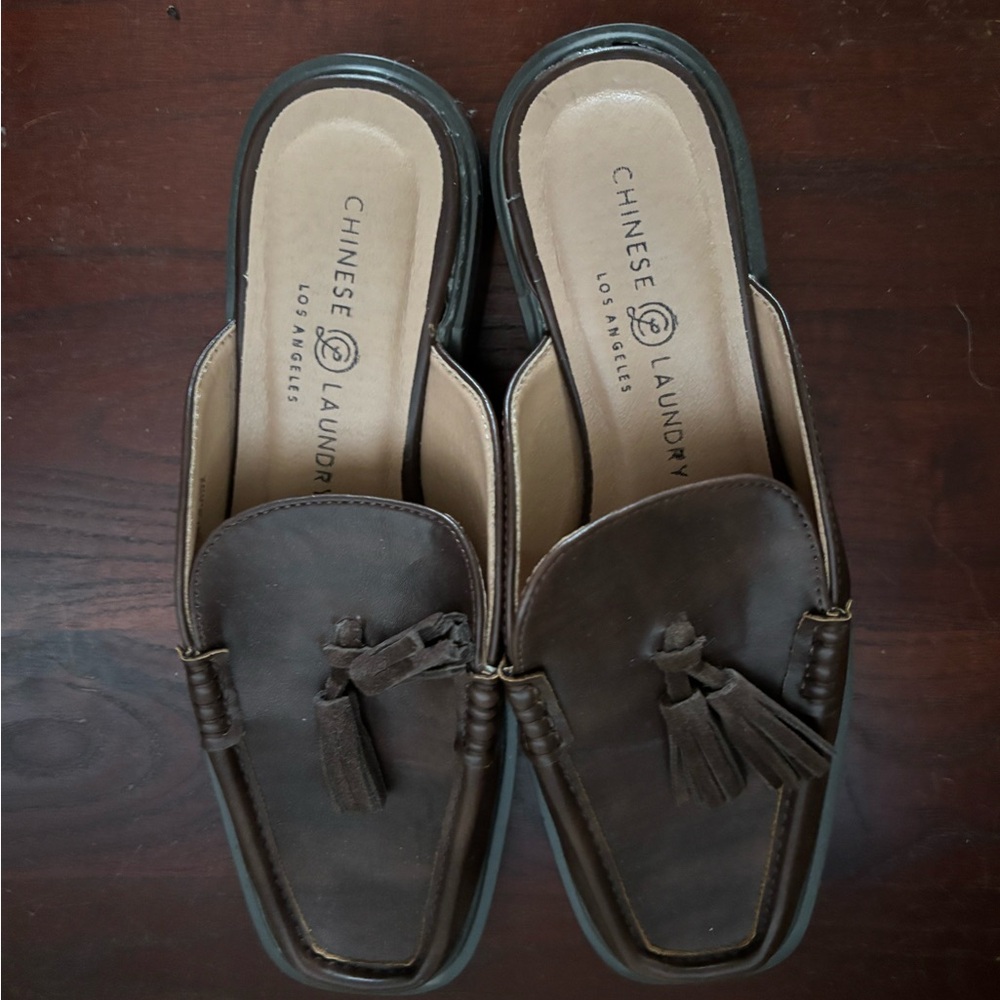 Women’s Chinese Laundry mules